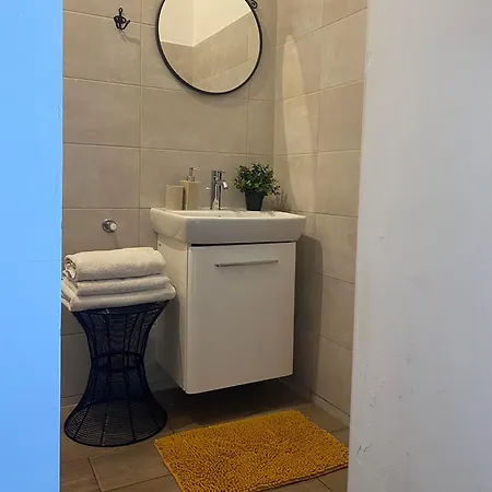 Karuza Center Of Old Town Apartment