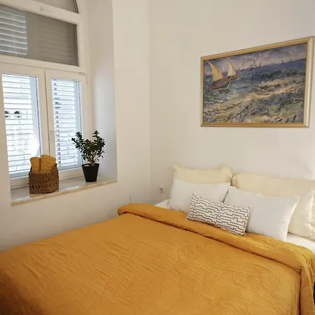 Apartment Karuza Center Of Old Town